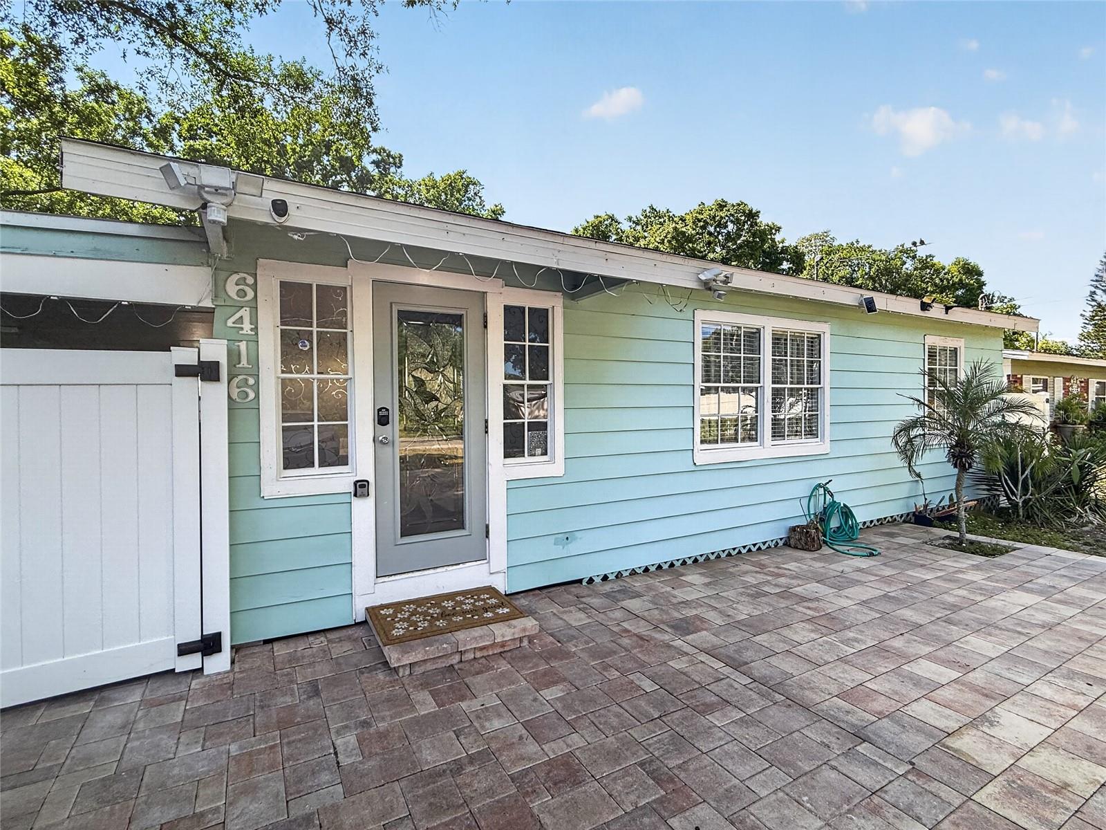 6416 N ORLEANS AVE, TAMPA, FL, 33604