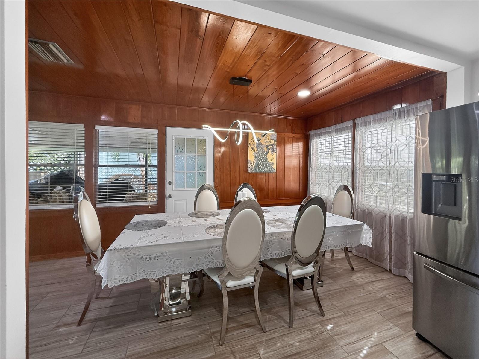 6416 N ORLEANS AVE, TAMPA, FL, 33604