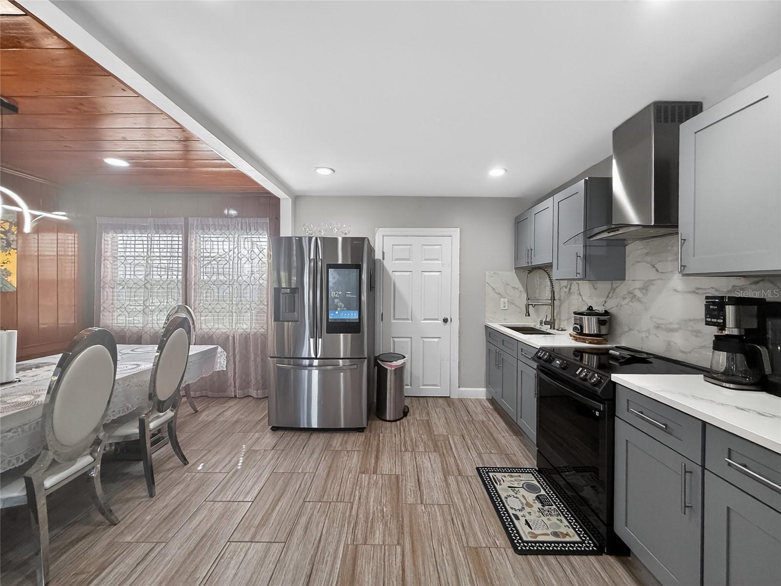 6416 N ORLEANS AVE, TAMPA, FL, 33604