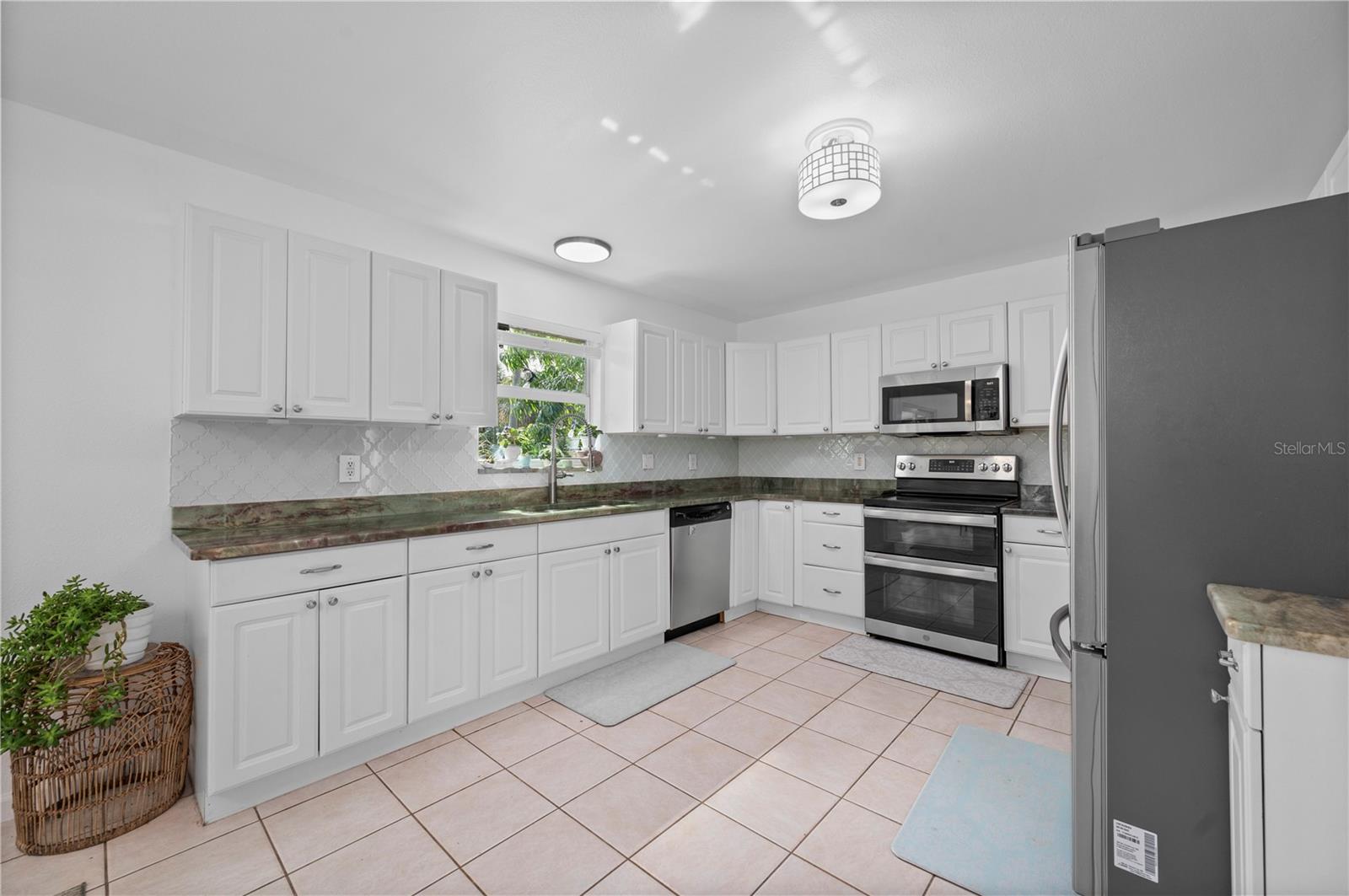 3000 PALM DR, PUNTA GORDA, FL, 33950