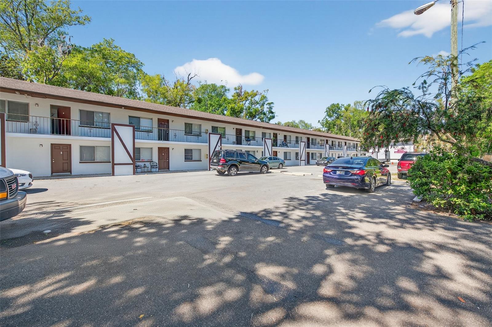 1216 KENNEDY RD, DAYTONA BEACH, FL, 32117