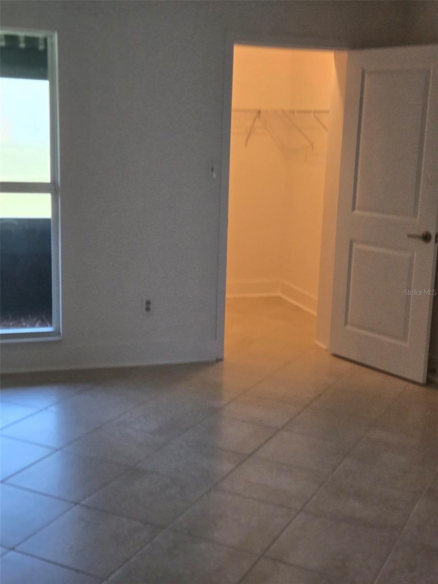 4937 MARINE PKWY #106, NEW PORT RICHEY, FL, 34652