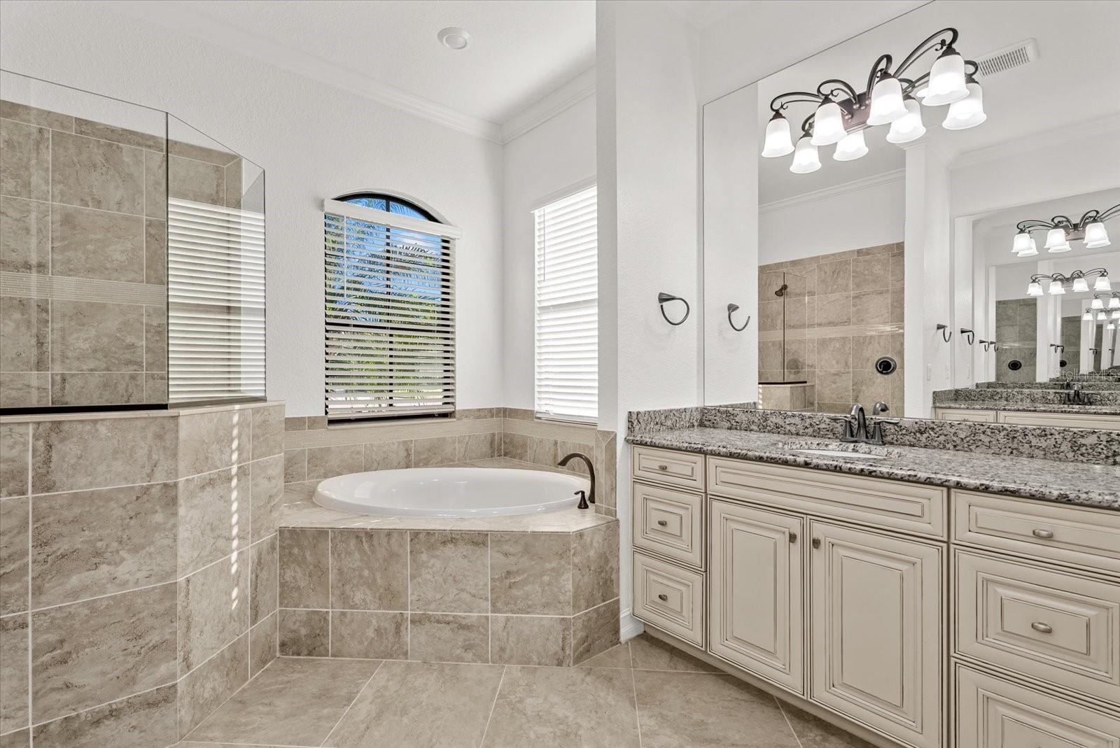 5544 MULLIGAN WAY, BRADENTON, FL, 34211