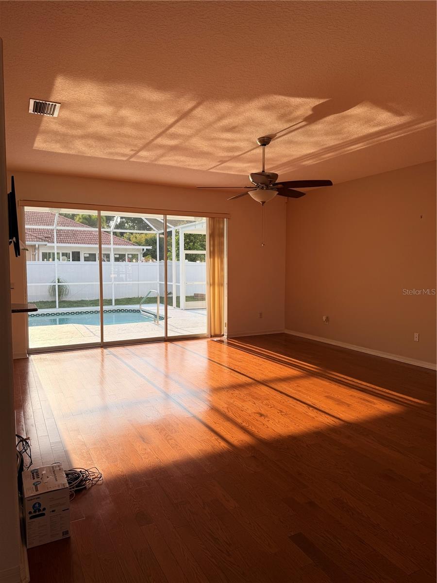 7404 38TH CT E, SARASOTA, FL, 34243