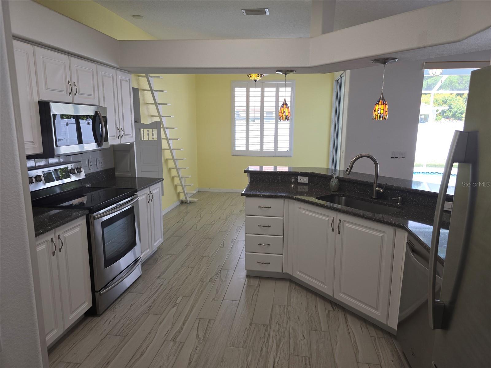 7404 38TH CT E, SARASOTA, FL, 34243