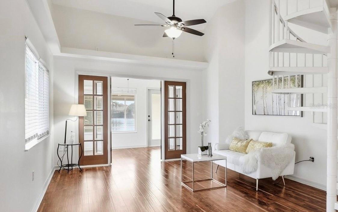 13614 LAKE POINT DR S, CLEARWATER, FL, 33762