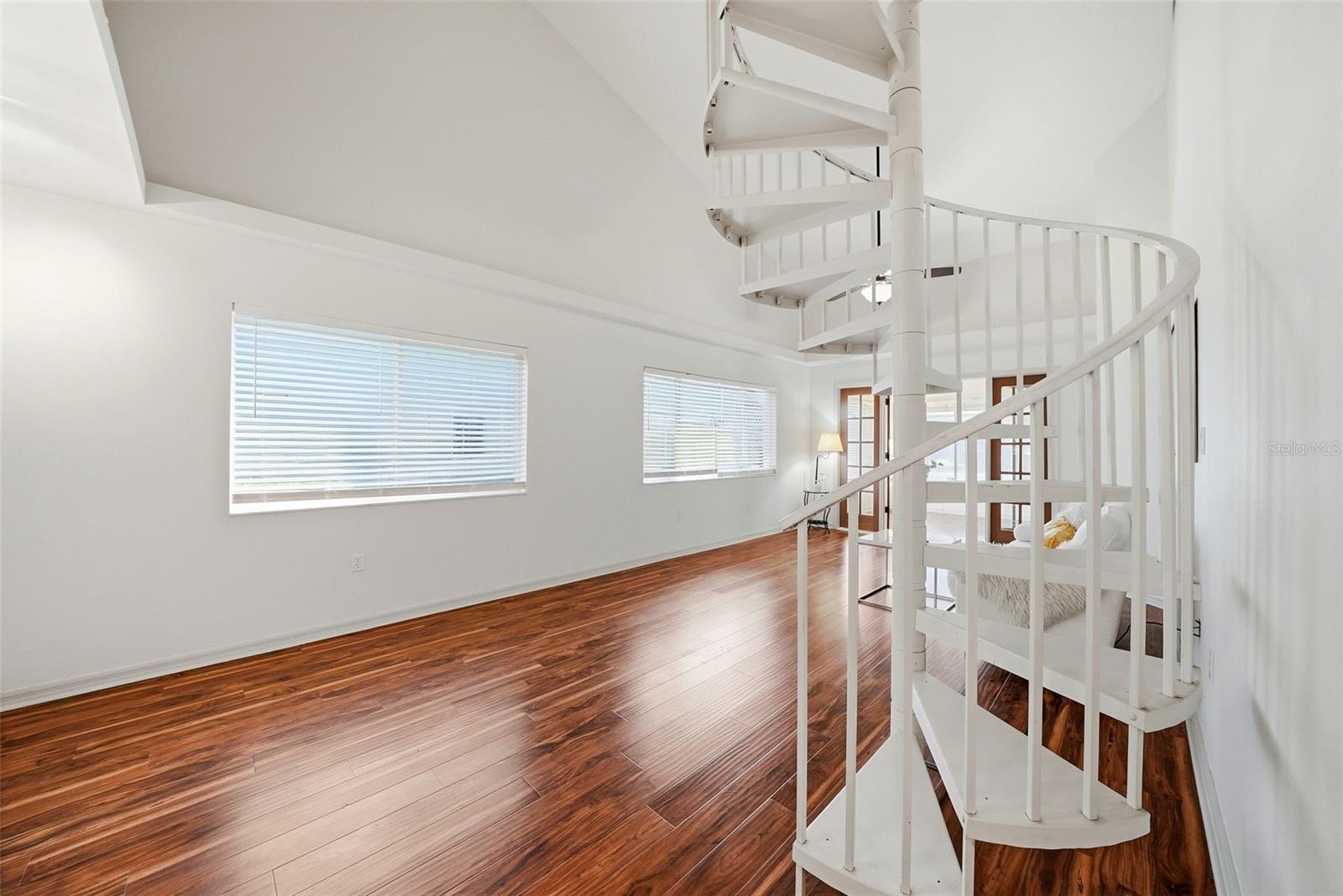 13614 LAKE POINT DR S, CLEARWATER, FL, 33762