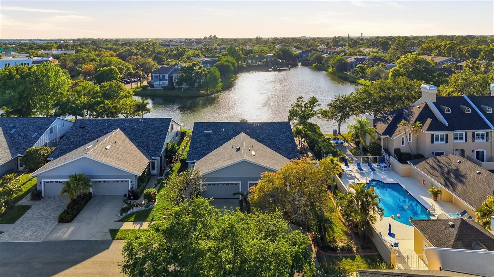 13614 LAKE POINT DR S, CLEARWATER, FL, 33762