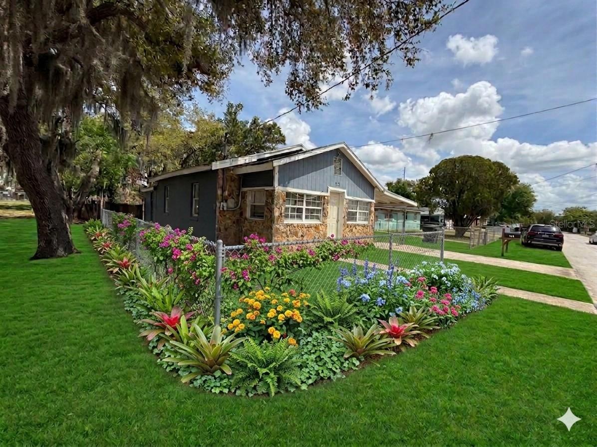 313 E BOOKER ST, AVON PARK, FL, 33825