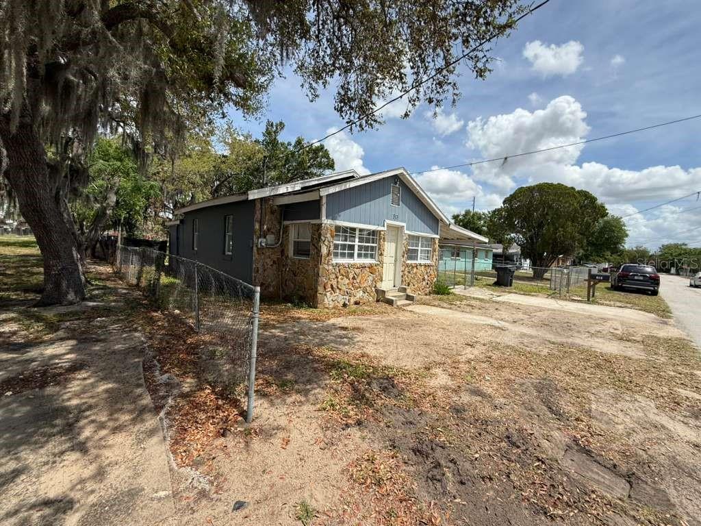 313 E BOOKER ST, AVON PARK, FL, 33825