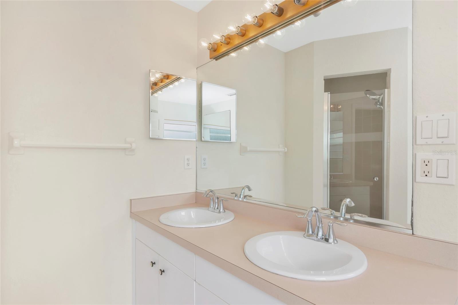 5615 18TH AVE E, BRADENTON, FL, 34208