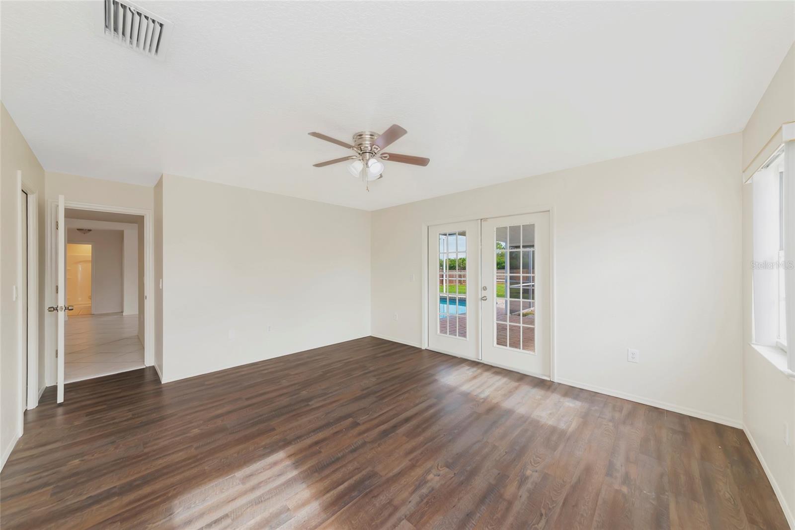 5615 18TH AVE E, BRADENTON, FL, 34208