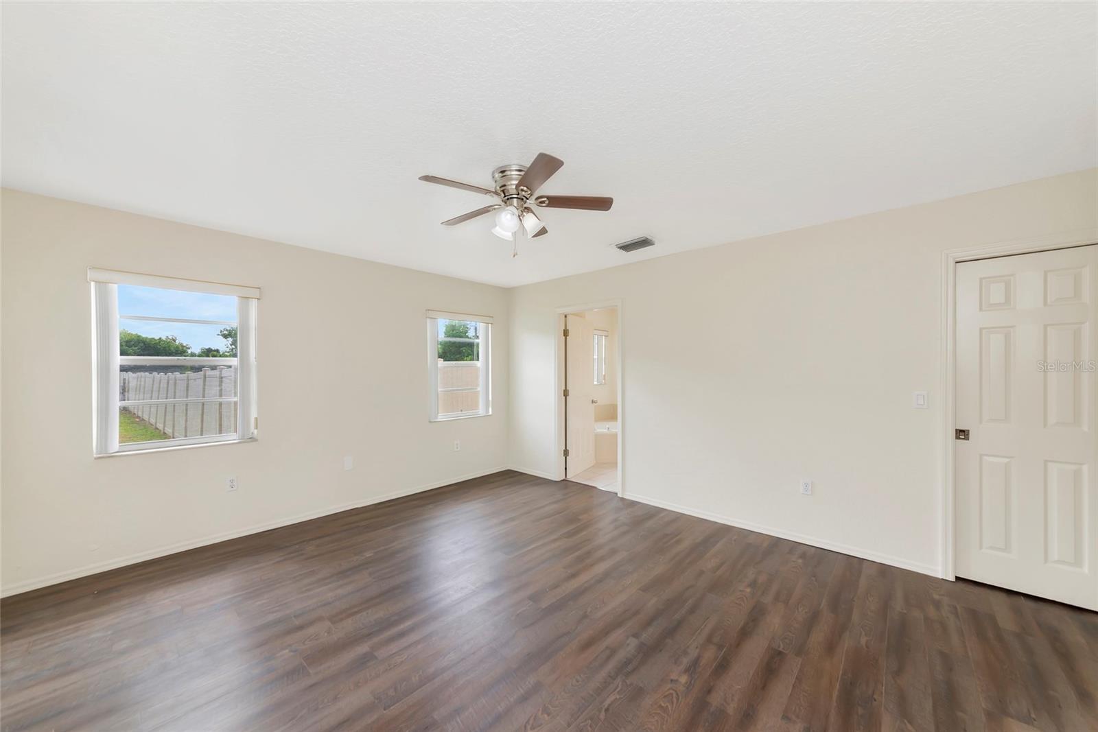 5615 18TH AVE E, BRADENTON, FL, 34208