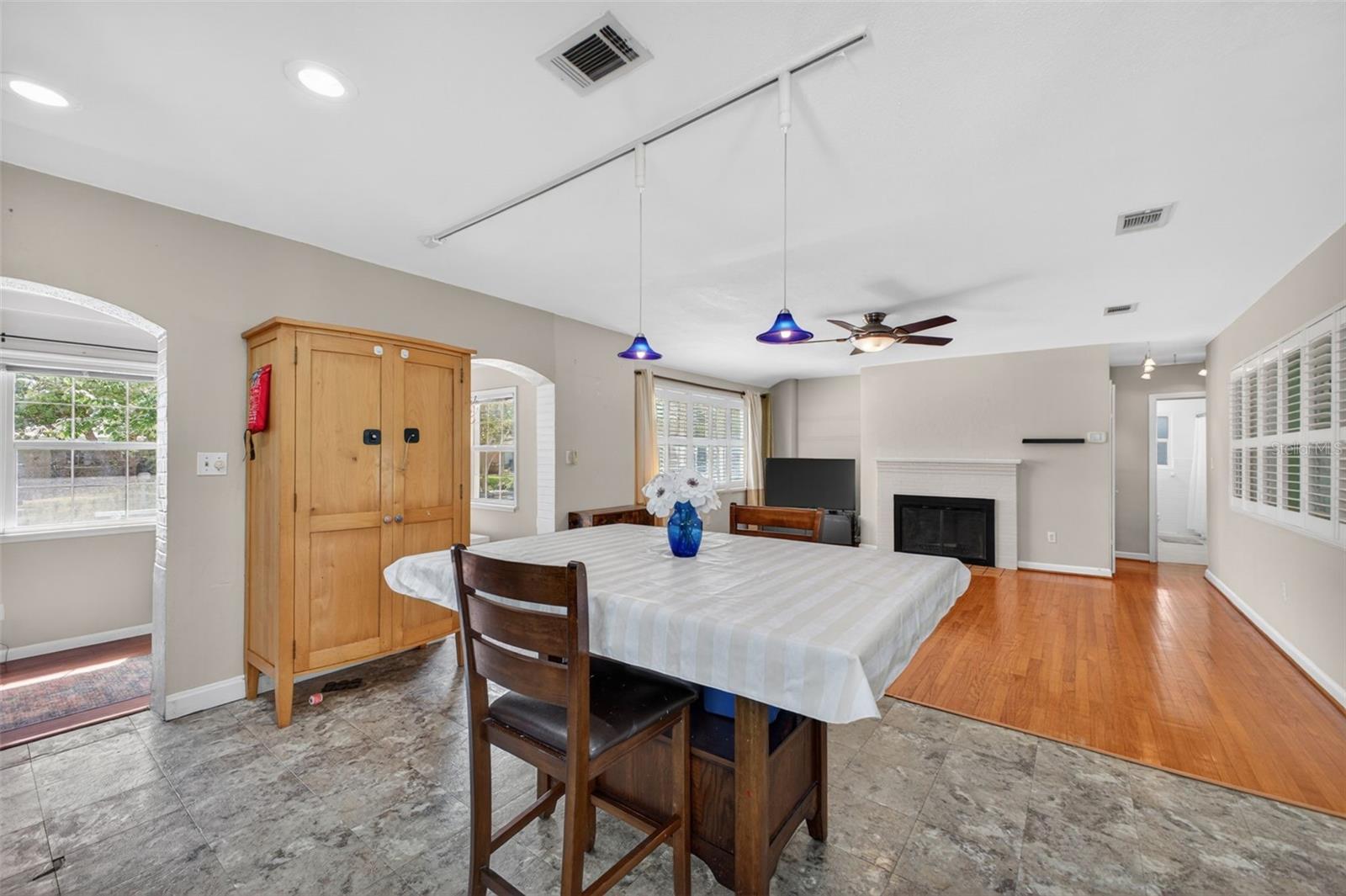 114 N ARCTURAS AVE, CLEARWATER, FL, 33765