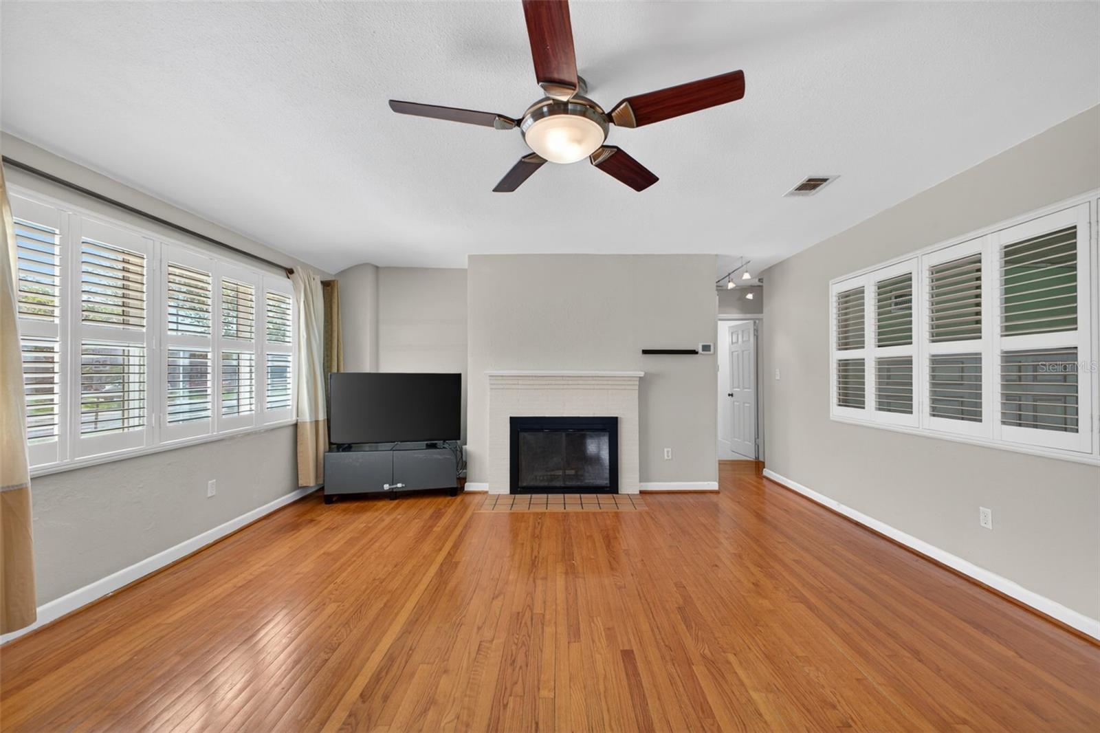 114 N ARCTURAS AVE, CLEARWATER, FL, 33765