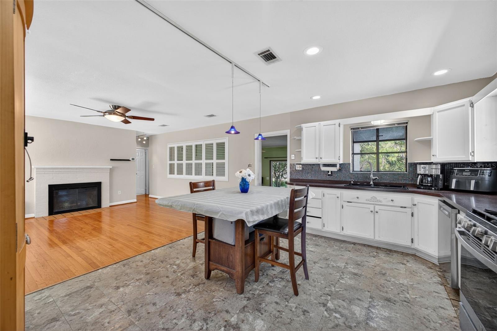 114 N ARCTURAS AVE, CLEARWATER, FL, 33765