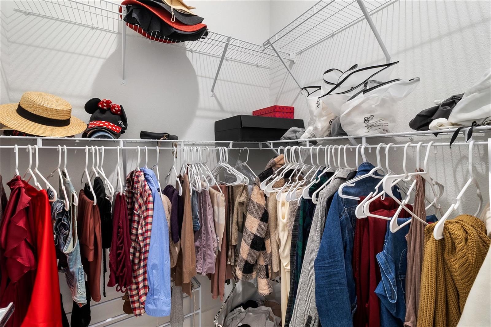 122 W SLIGH AVE, TAMPA, FL, 33604