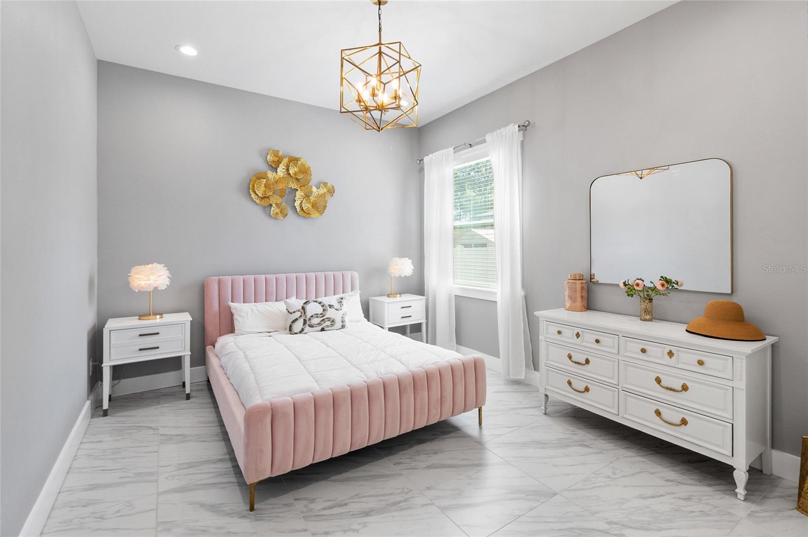 122 W SLIGH AVE, TAMPA, FL, 33604