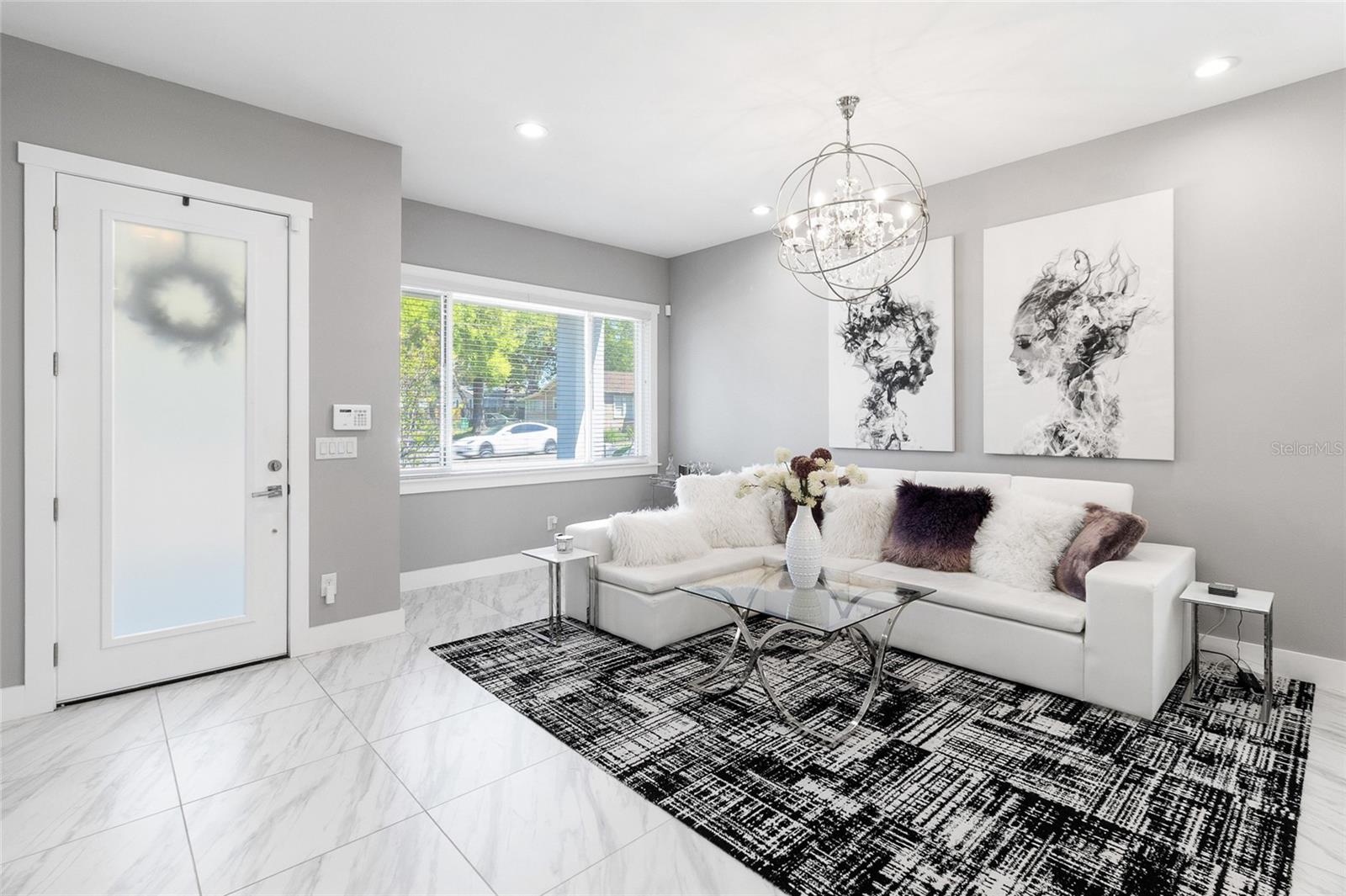 122 W SLIGH AVE, TAMPA, FL, 33604