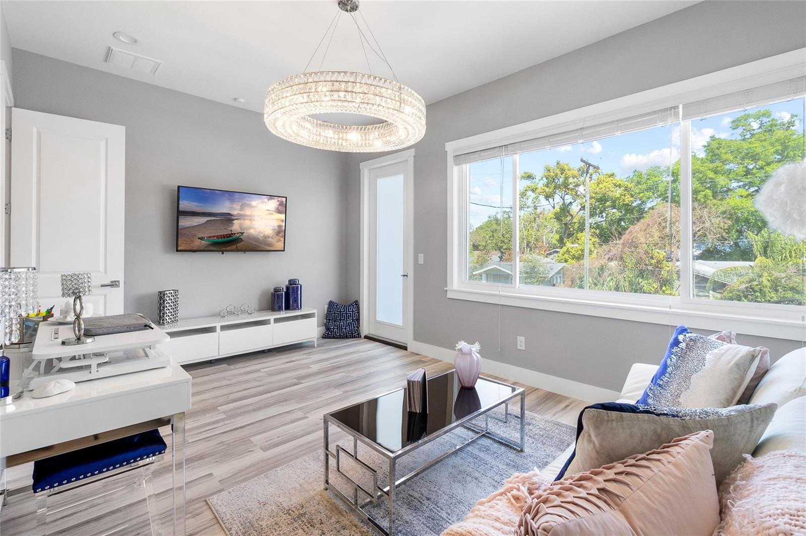 122 W SLIGH AVE, TAMPA, FL, 33604