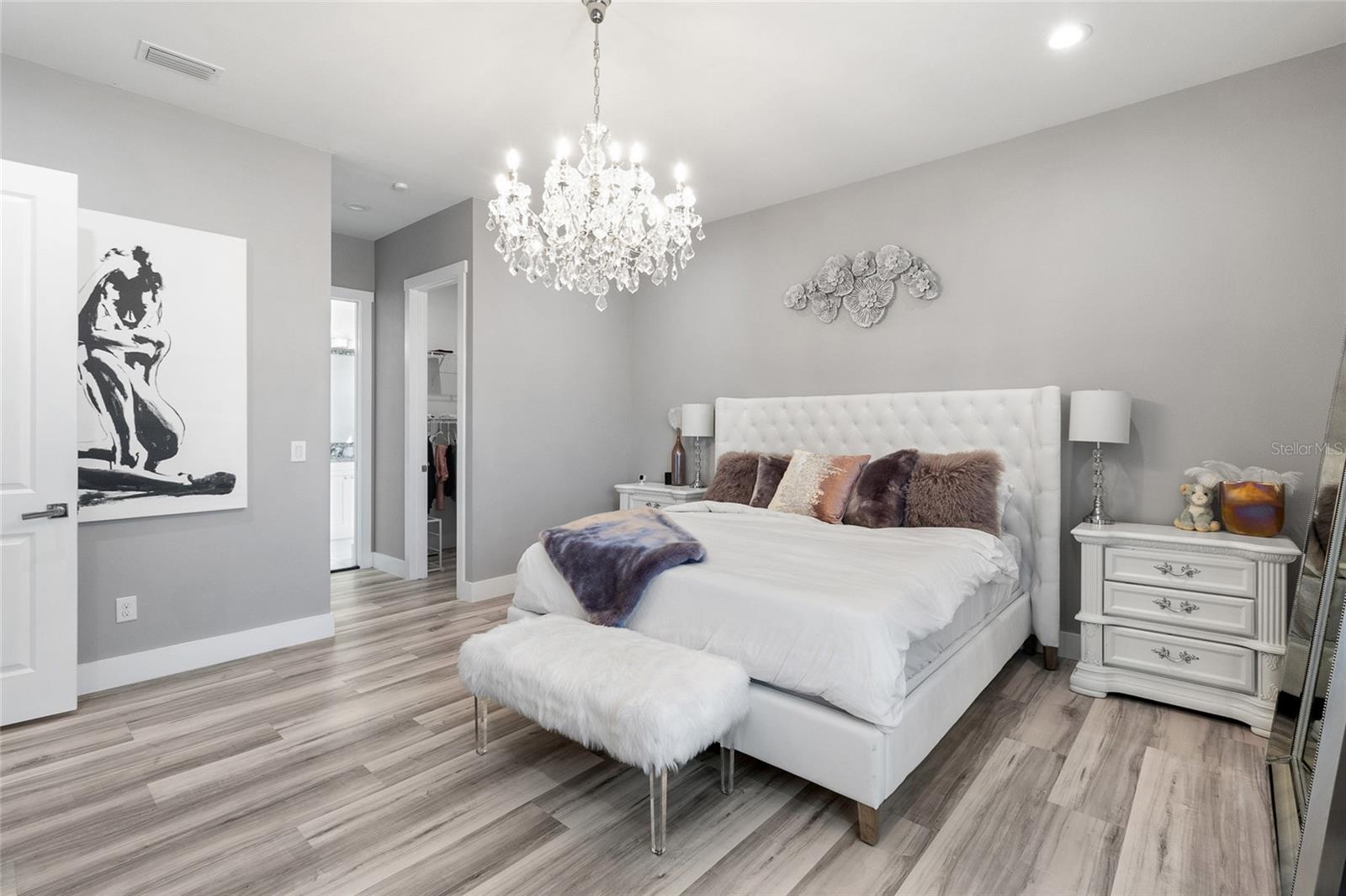 122 W SLIGH AVE, TAMPA, FL, 33604