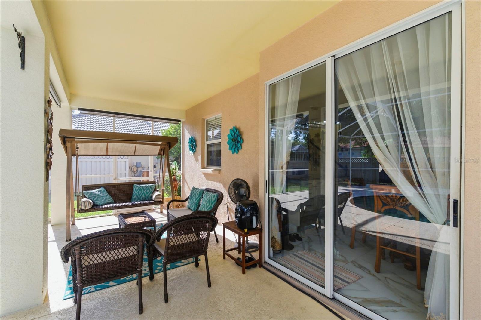 9207 MEADOW LANE CT, TAMPA, FL, 33647