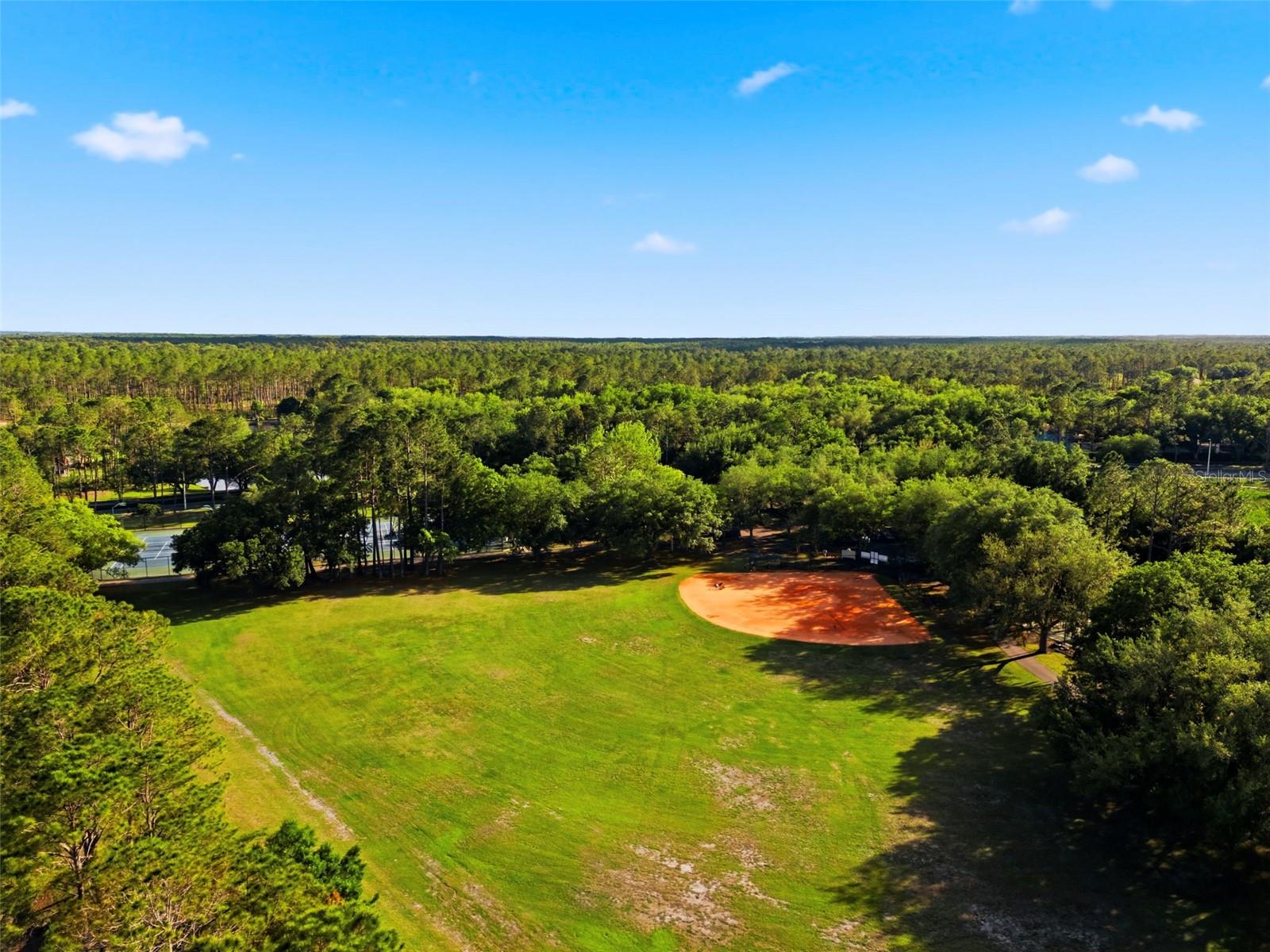 9207 MEADOW LANE CT, TAMPA, FL, 33647