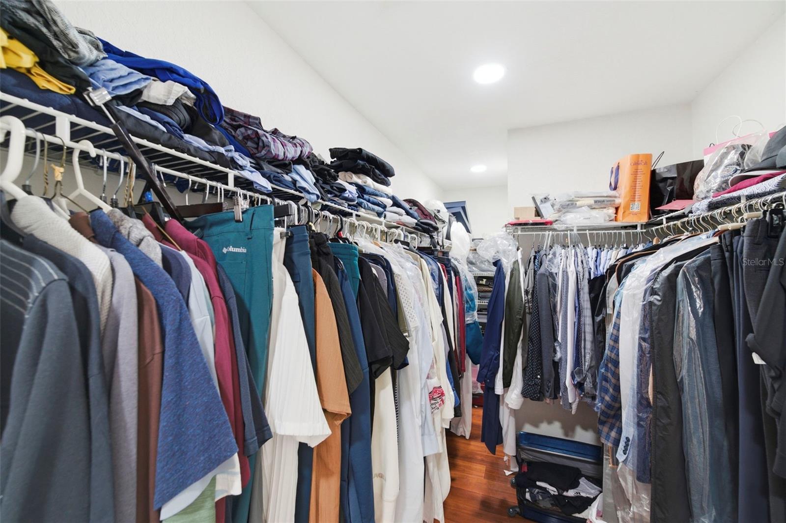 9207 MEADOW LANE CT, TAMPA, FL, 33647