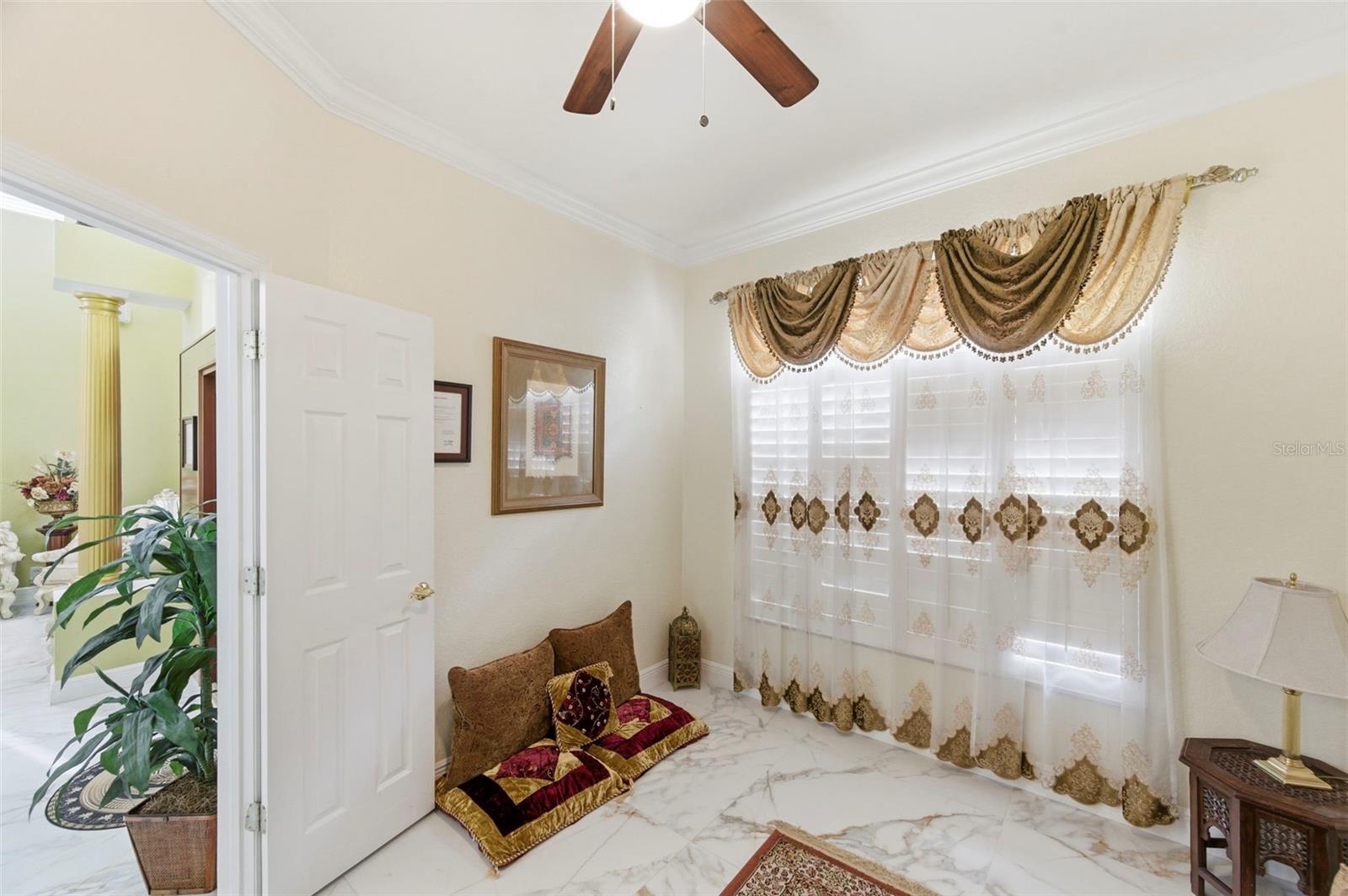 9207 MEADOW LANE CT, TAMPA, FL, 33647