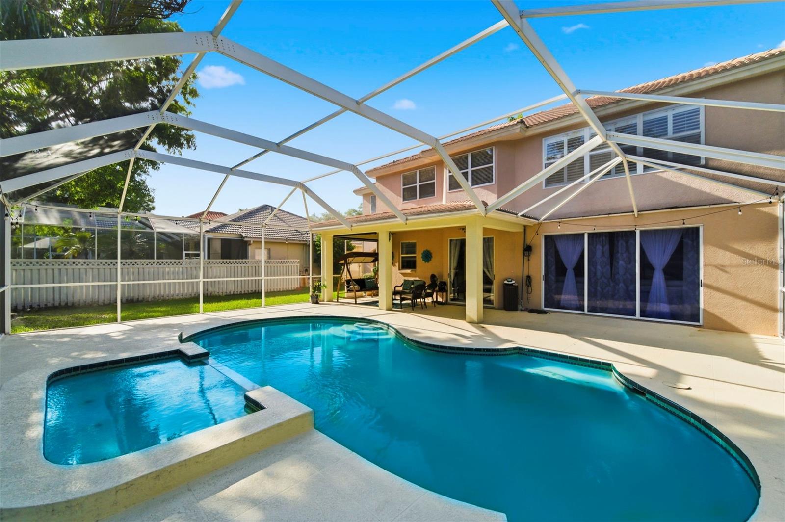 9207 MEADOW LANE CT, TAMPA, FL, 33647