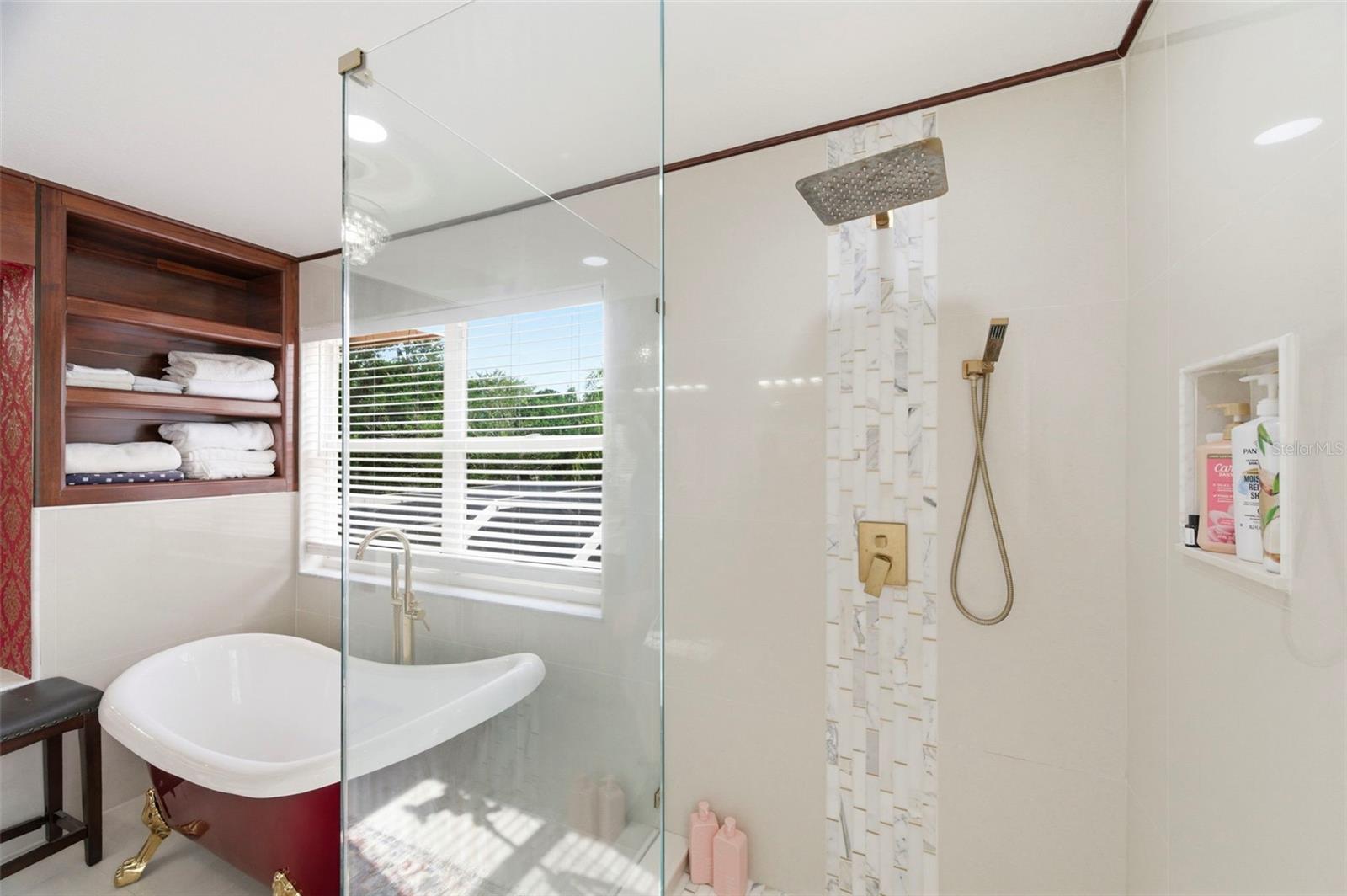 9207 MEADOW LANE CT, TAMPA, FL, 33647