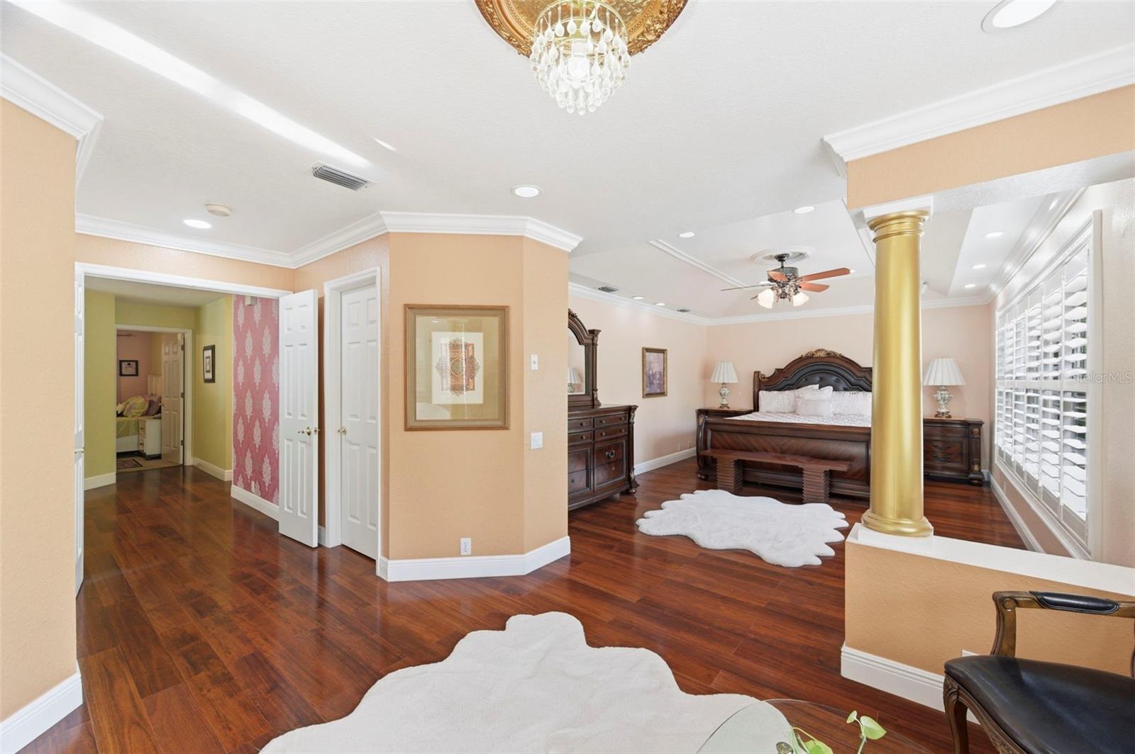 9207 MEADOW LANE CT, TAMPA, FL, 33647