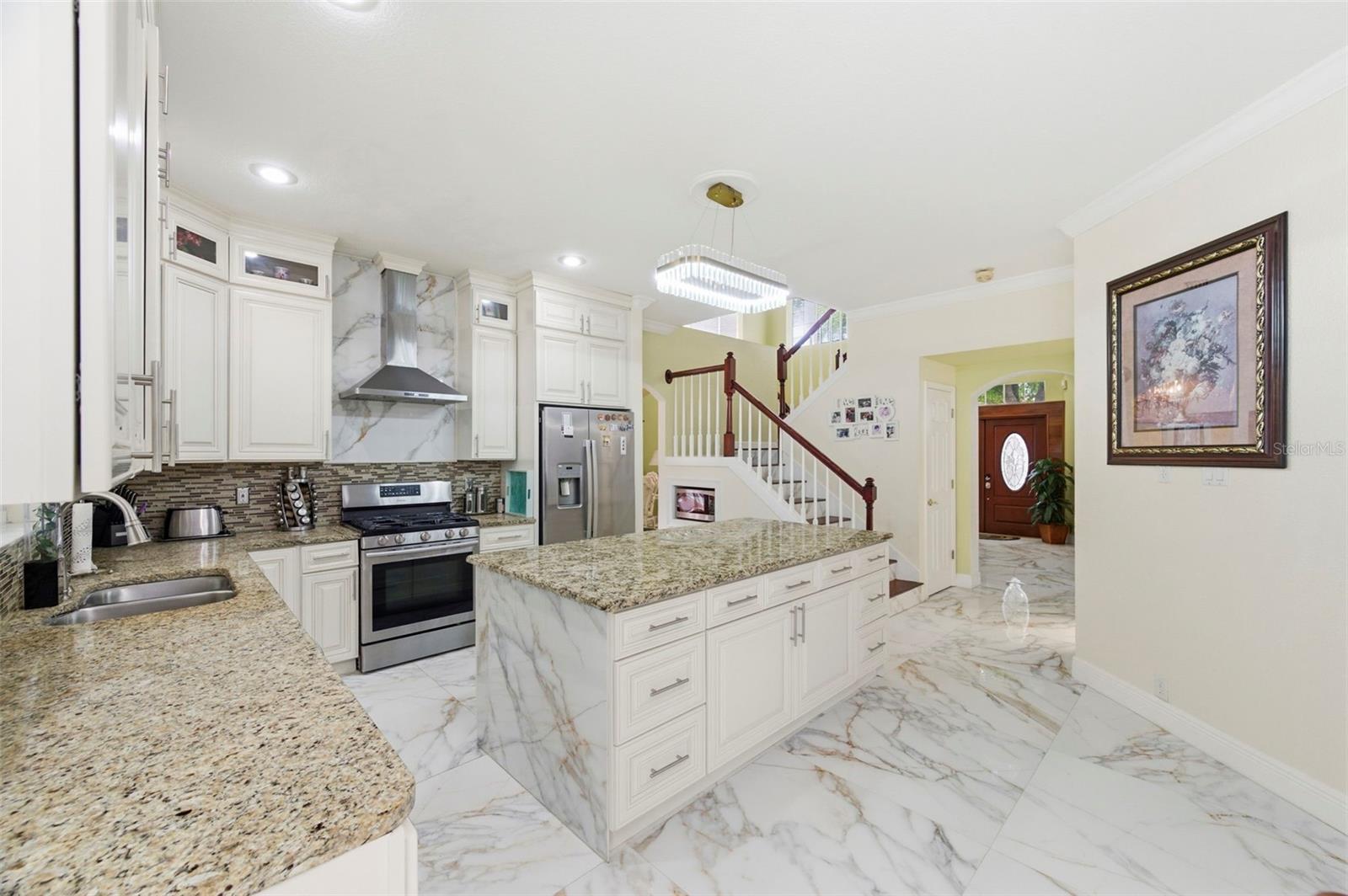 9207 MEADOW LANE CT, TAMPA, FL, 33647