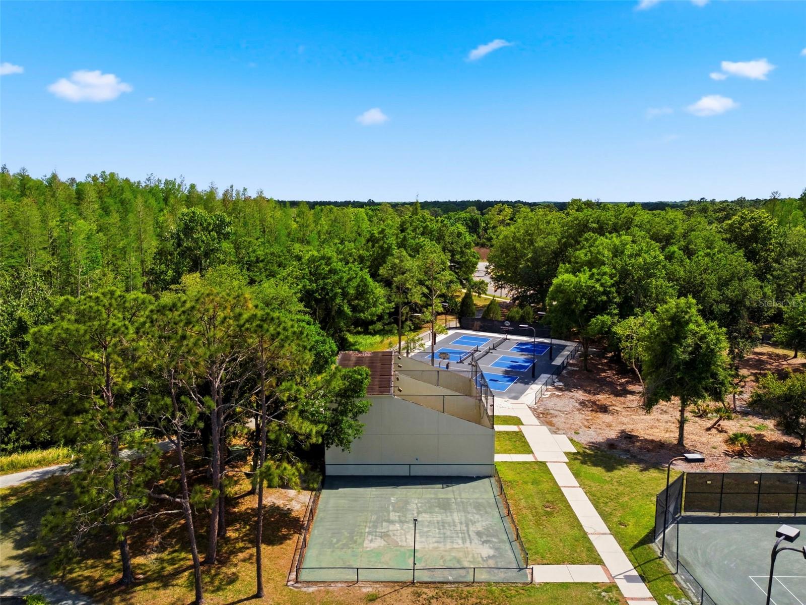 9207 MEADOW LANE CT, TAMPA, FL, 33647