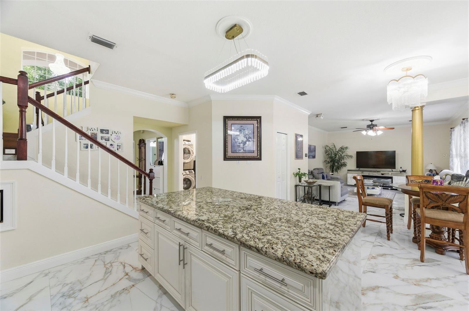 9207 MEADOW LANE CT, TAMPA, FL, 33647