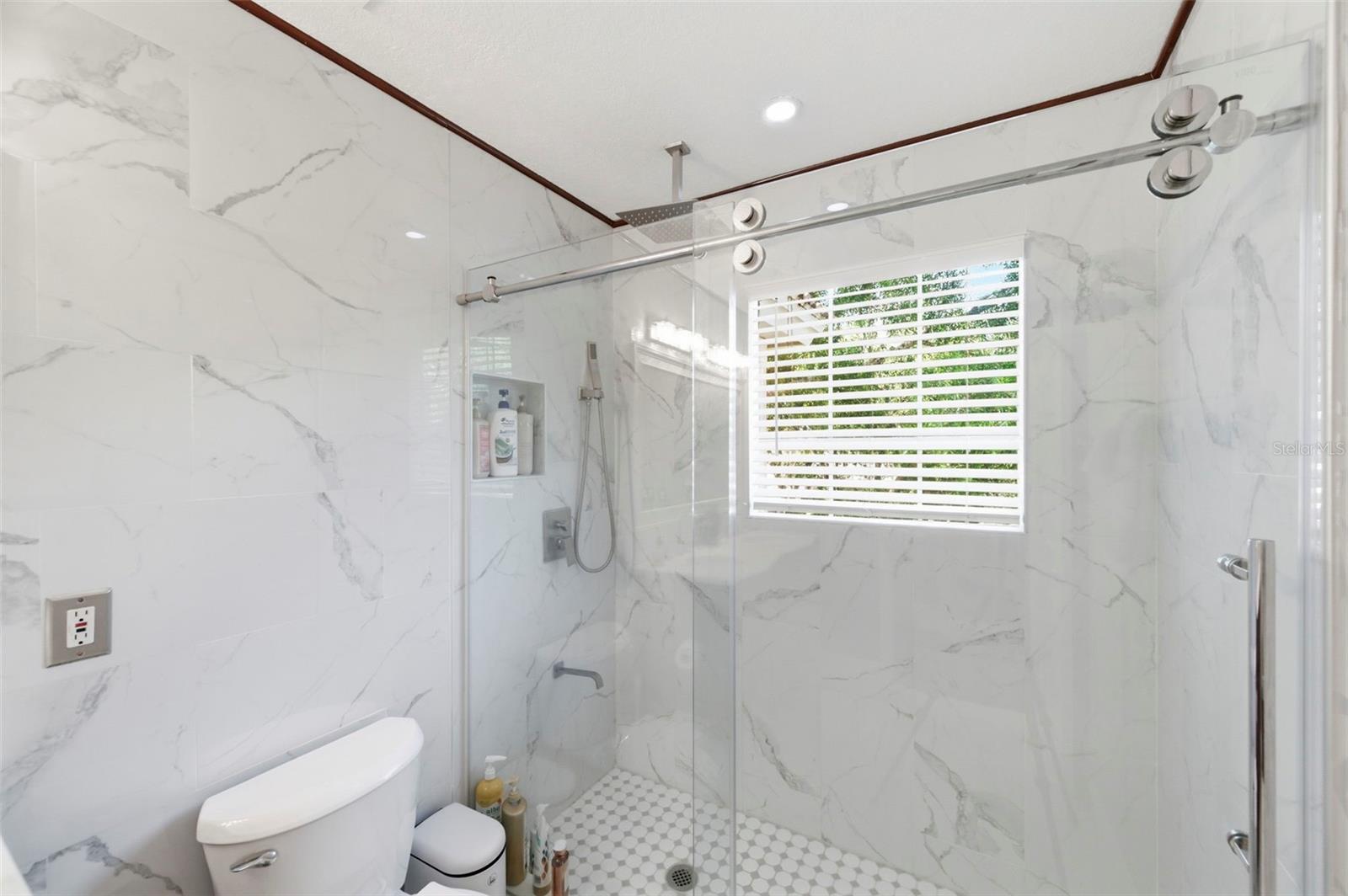 9207 MEADOW LANE CT, TAMPA, FL, 33647