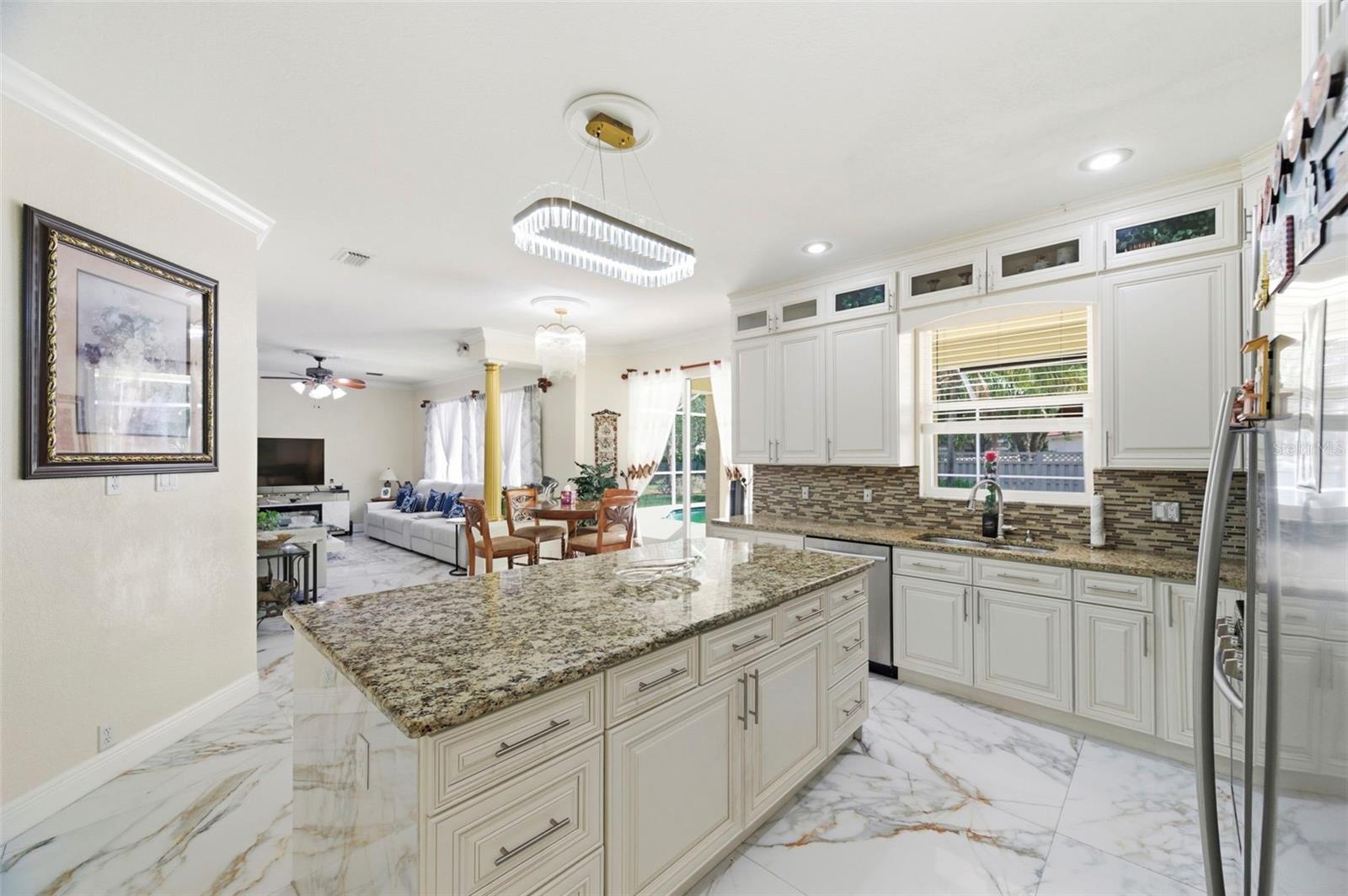 9207 MEADOW LANE CT, TAMPA, FL, 33647