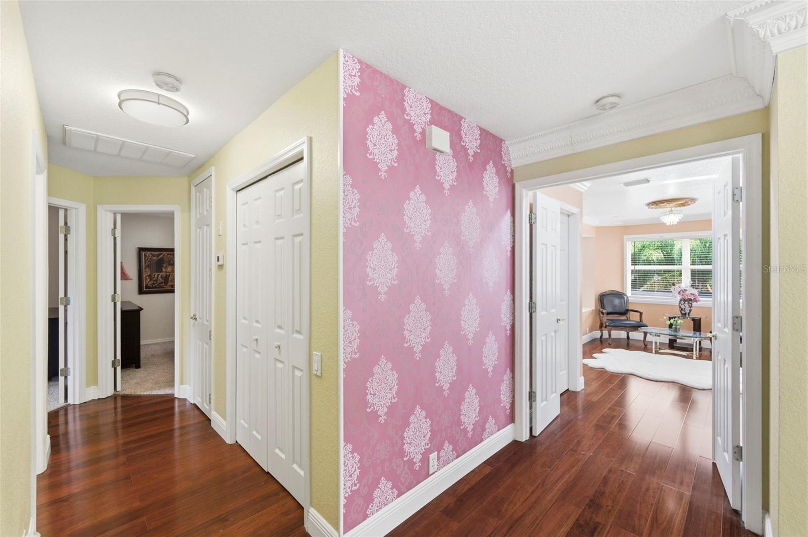 9207 MEADOW LANE CT, TAMPA, FL, 33647