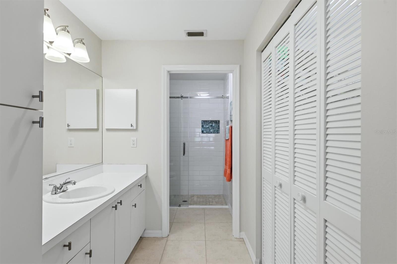 6401 APPROACH RD #32, SARASOTA, FL, 34238