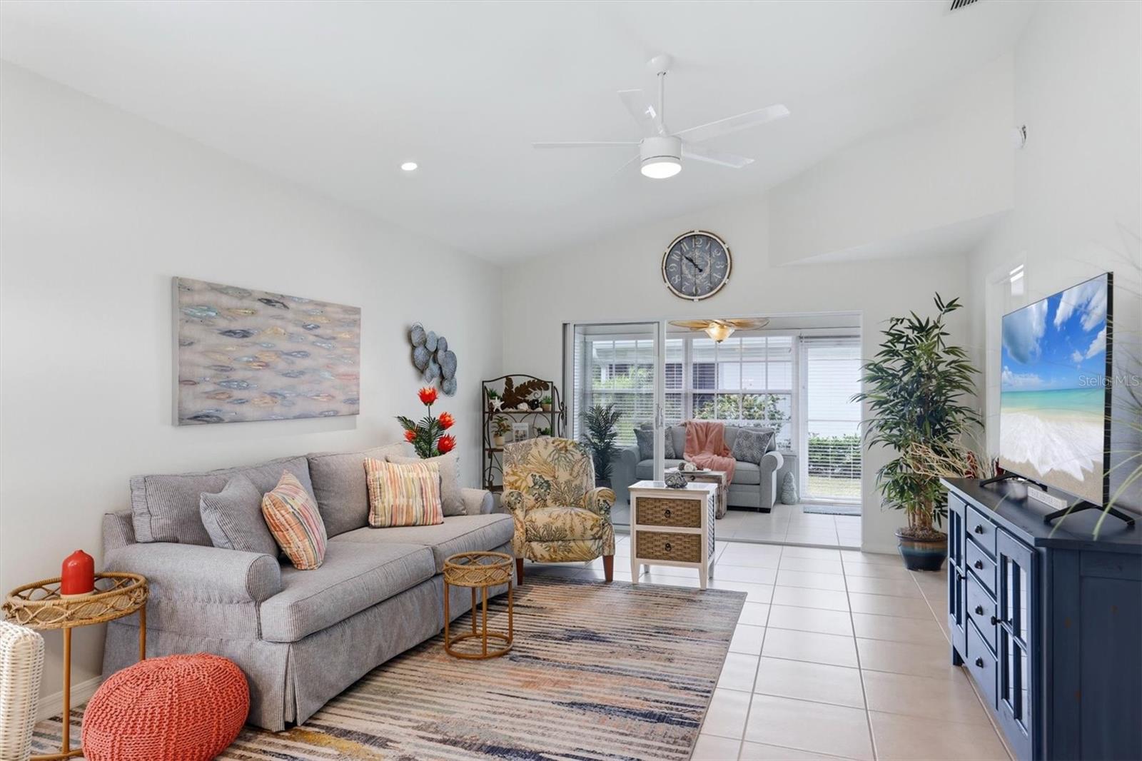 6401 APPROACH RD #32, SARASOTA, FL, 34238