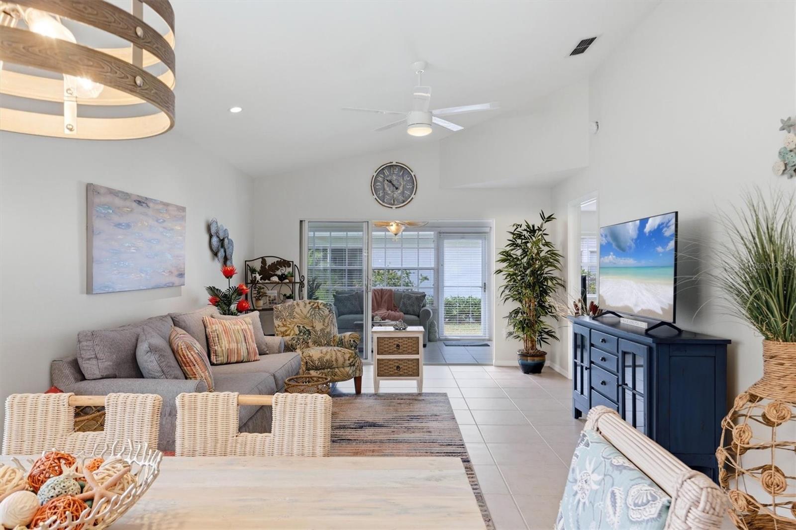 6401 APPROACH RD #32, SARASOTA, FL, 34238