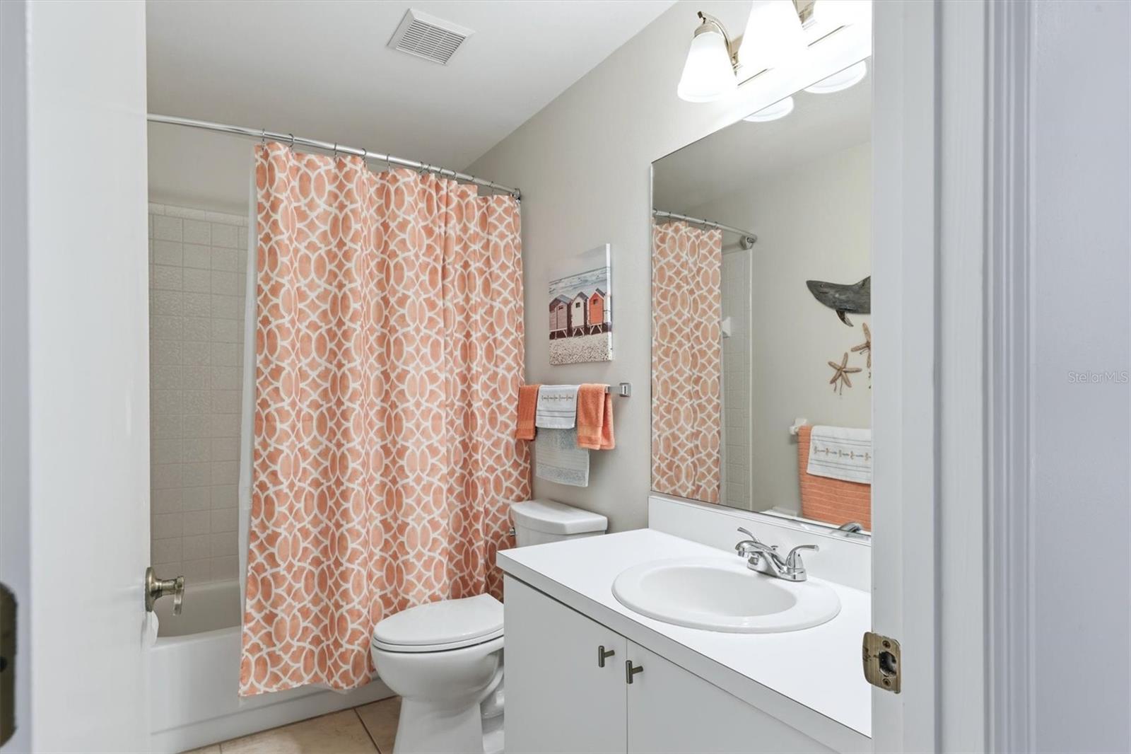 6401 APPROACH RD #32, SARASOTA, FL, 34238