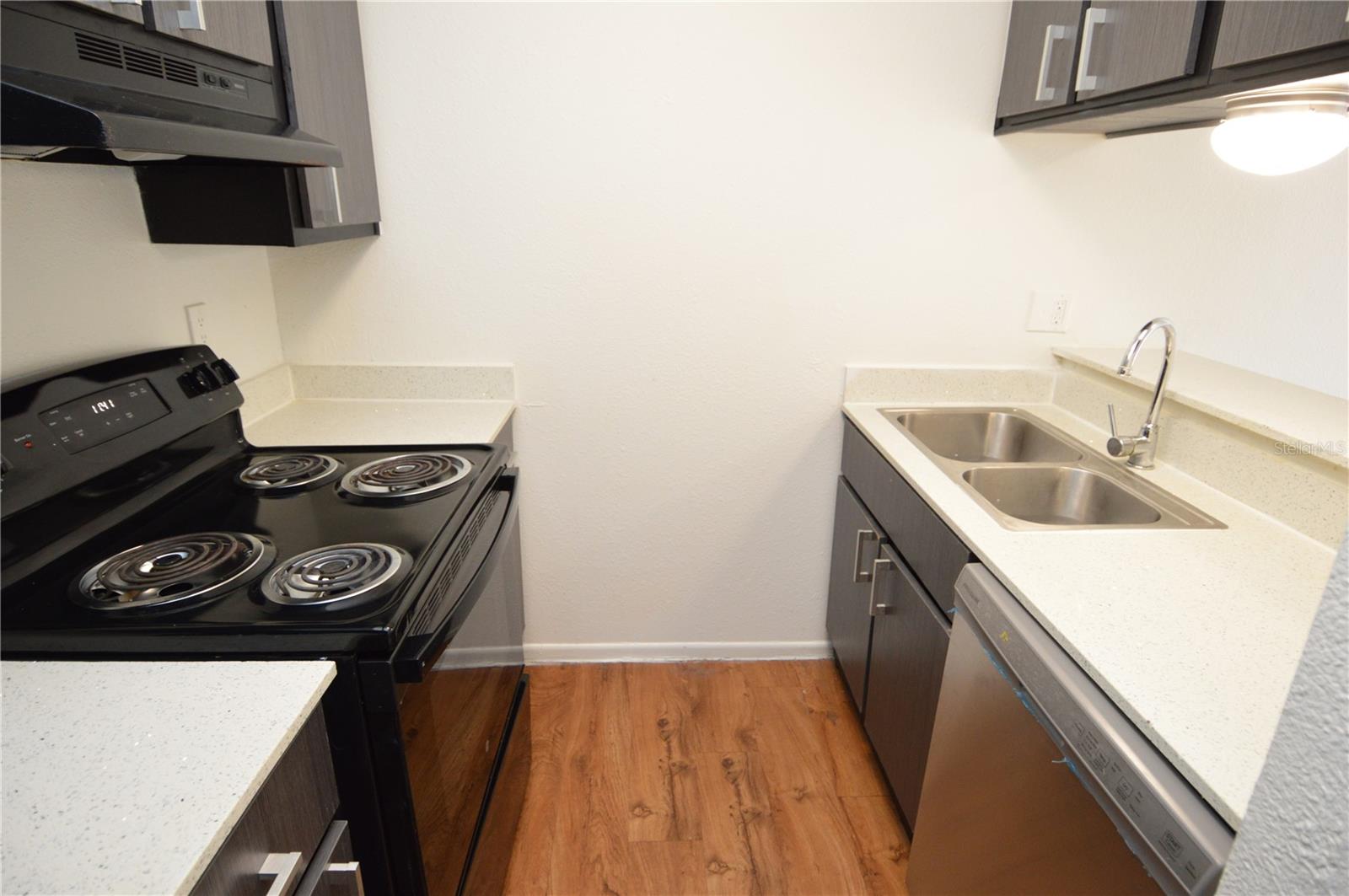 8425 CERRO CIR #163, TAMPA, FL, 33617