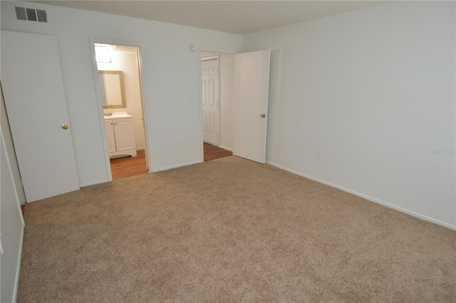 8425 CERRO CIR #163, TAMPA, FL, 33617