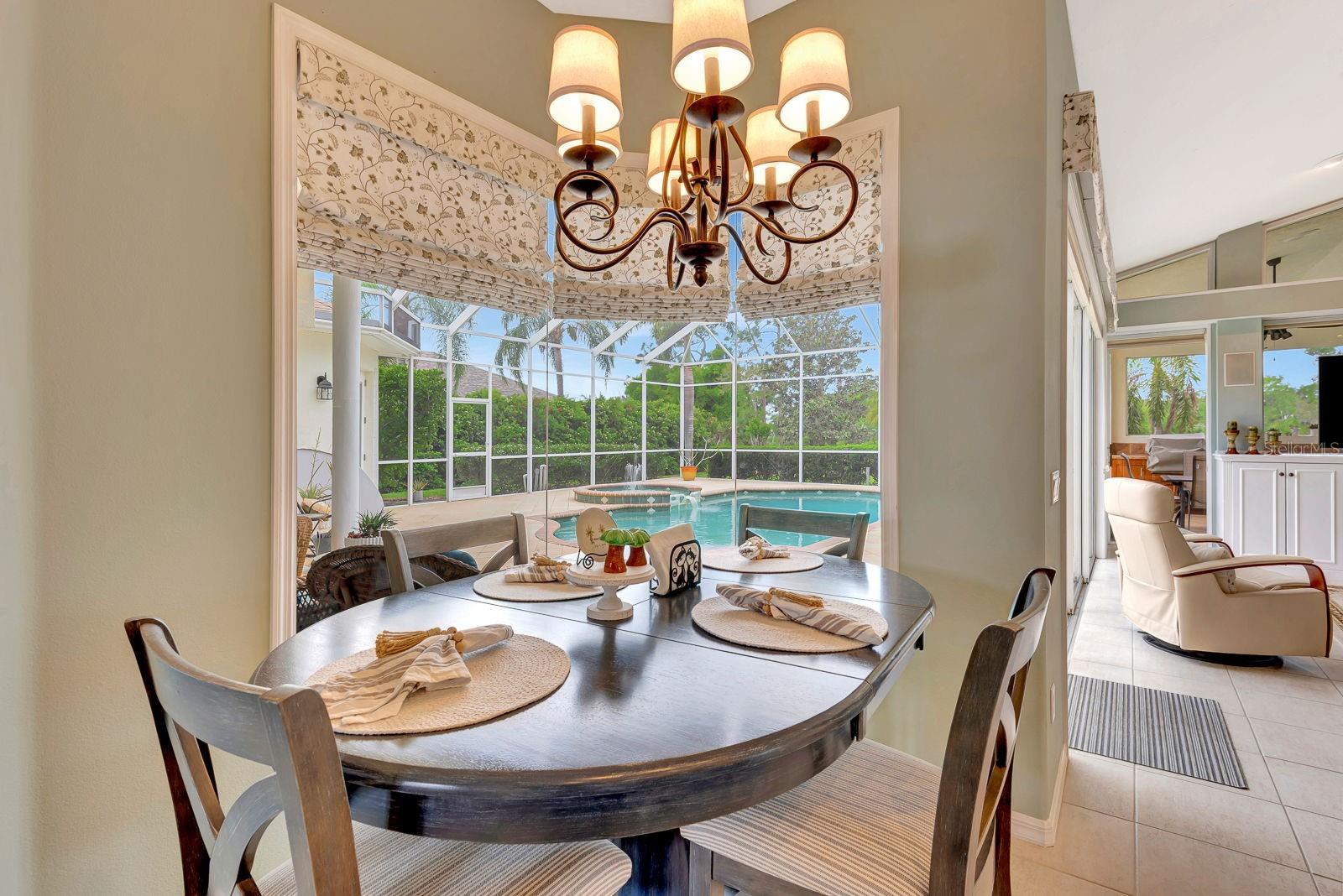 10005 CHERRY HILLS AVENUE CIR, BRADENTON, FL, 34202