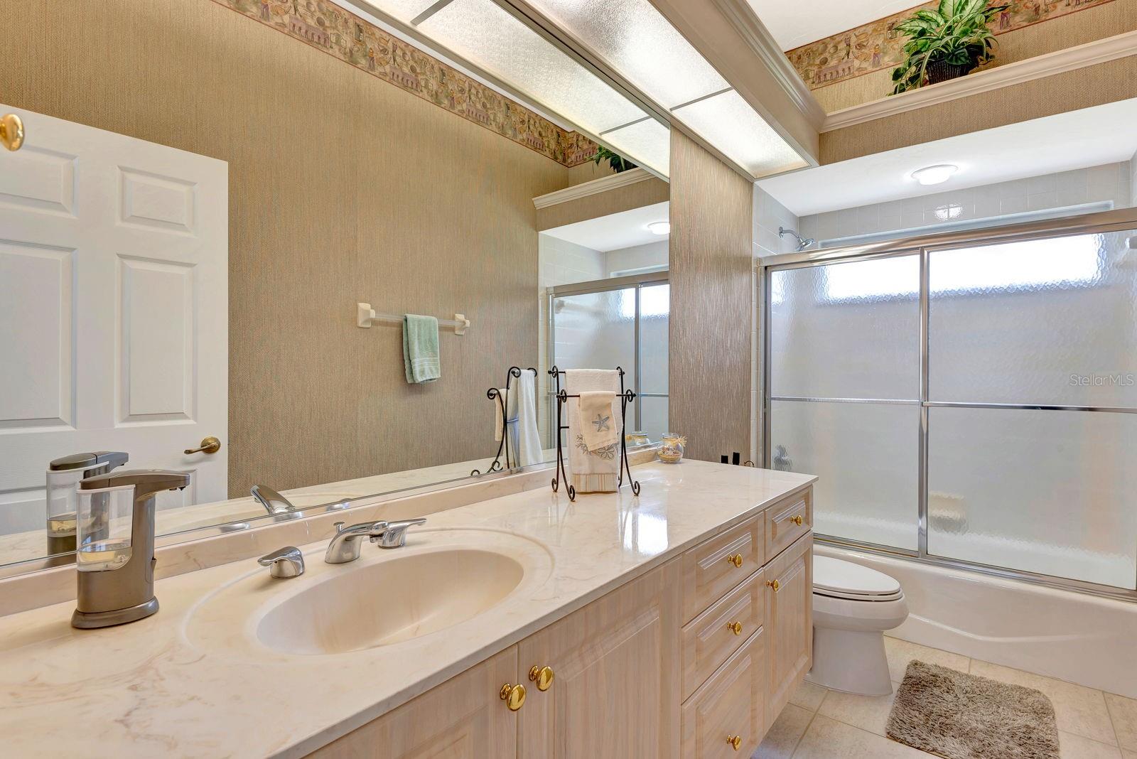 10005 CHERRY HILLS AVENUE CIR, BRADENTON, FL, 34202