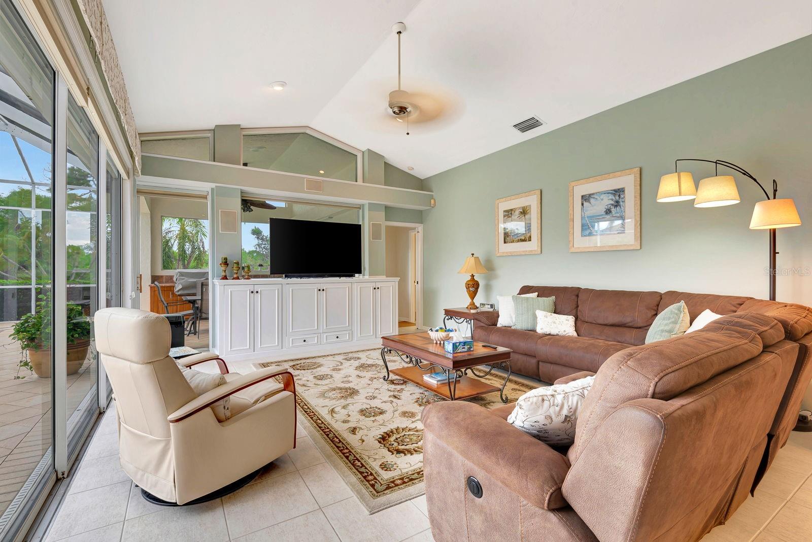 10005 CHERRY HILLS AVENUE CIR, BRADENTON, FL, 34202