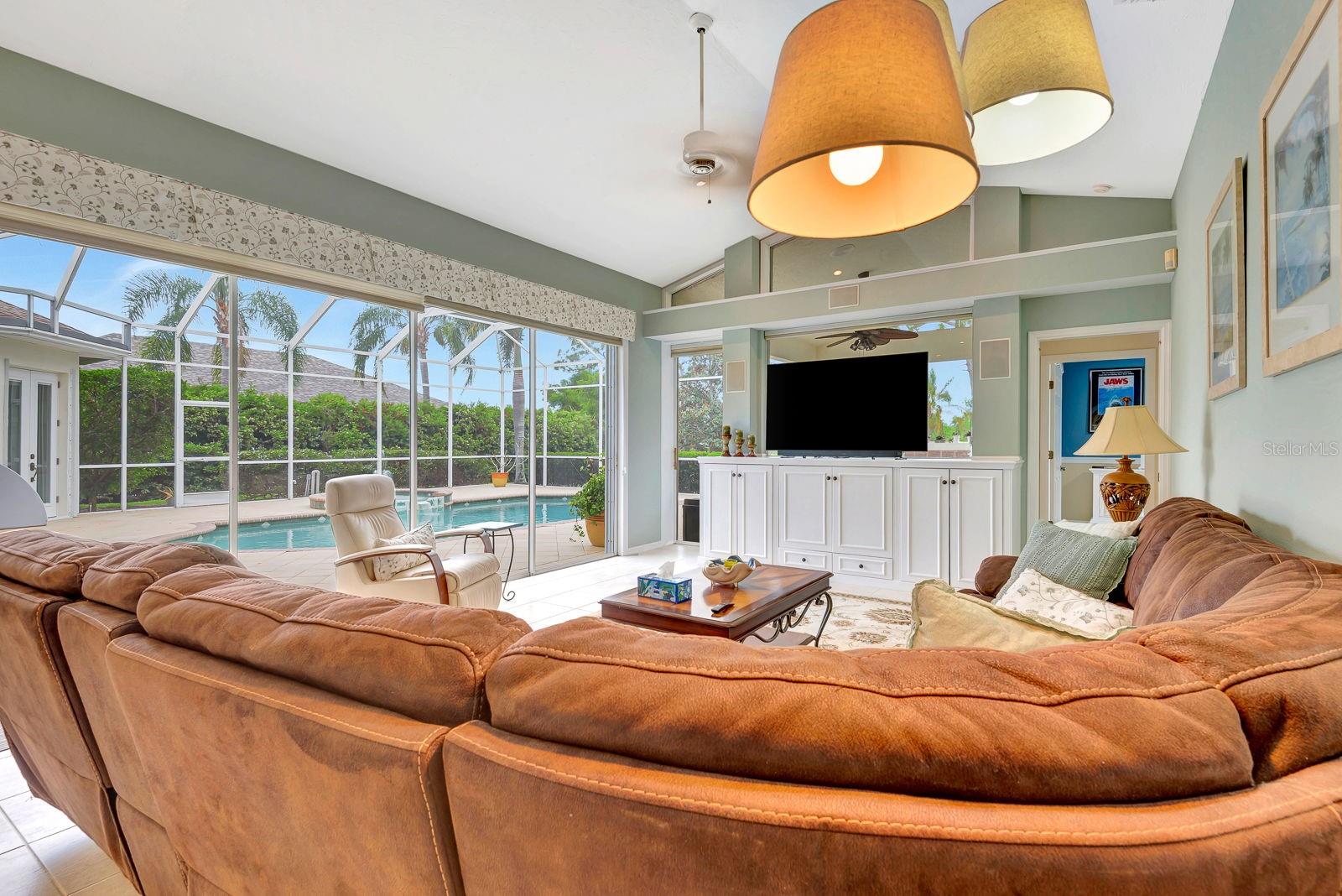 10005 CHERRY HILLS AVENUE CIR, BRADENTON, FL, 34202