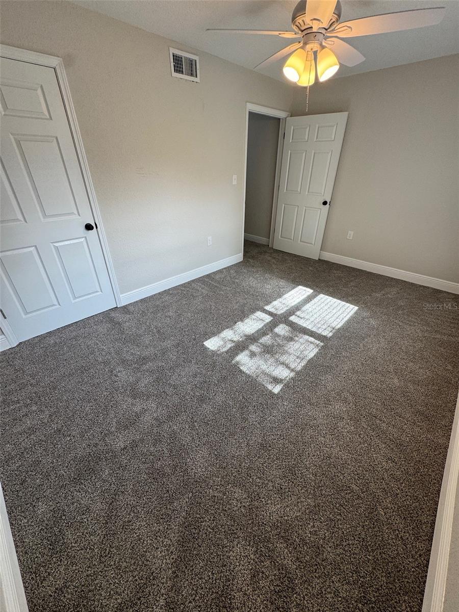 1199-1199 BENTLEY RD #4, LEESBURG, FL, 34748