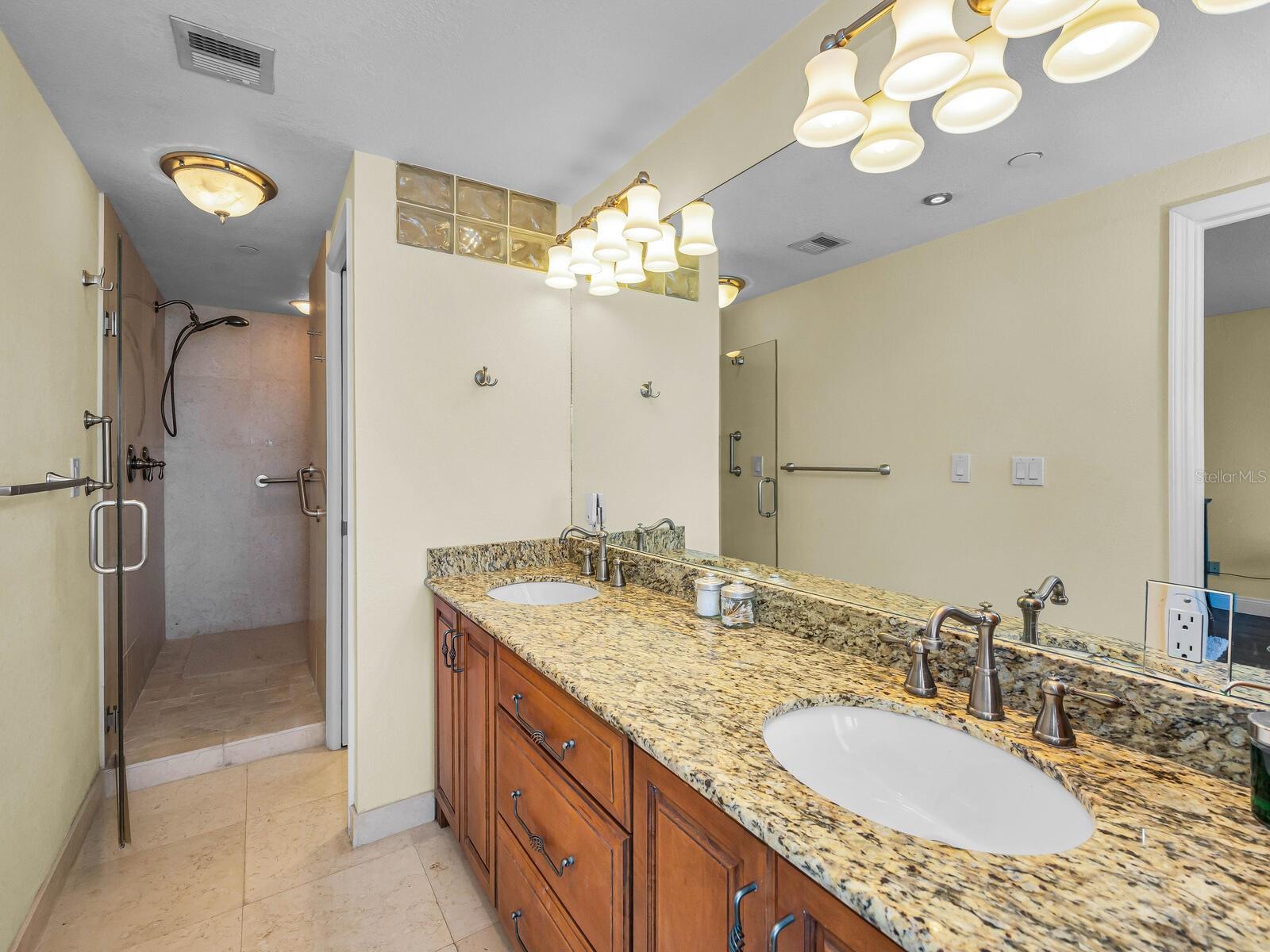 1310 GULF BLVD #Penthouse A, CLEARWATER BEACH, FL, 33767